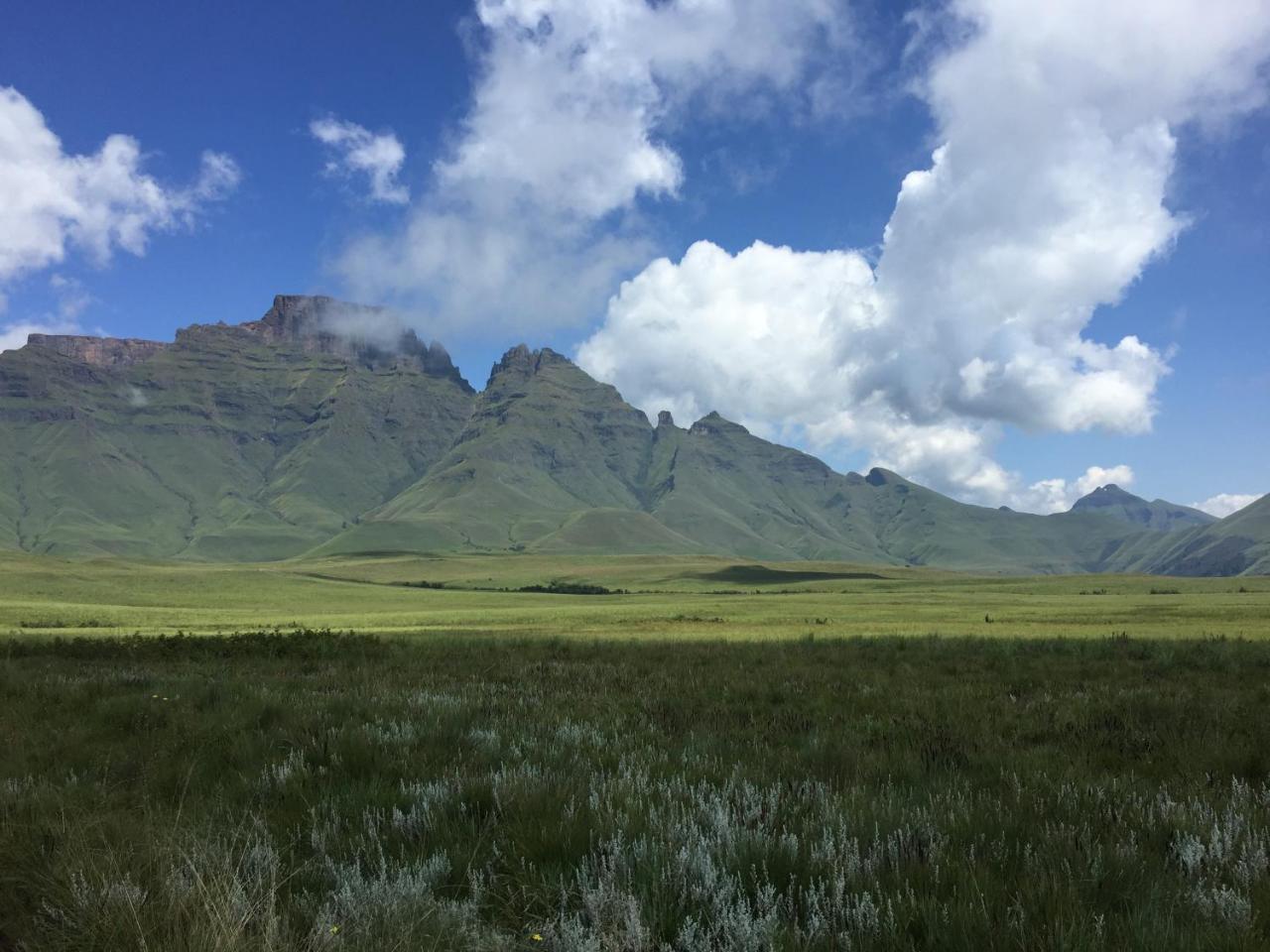 Drakensberg Inkosana Lodge Champagne Valley Exteriör bild